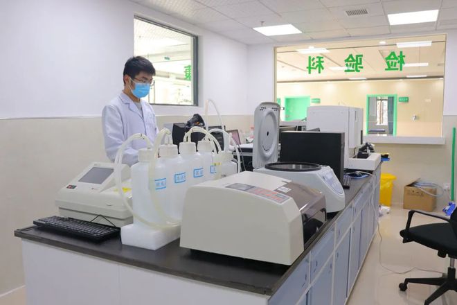 大冶市民家門口的健康守護站 又一社區衛生服務中心啟用，檢驗檢測服務再升級